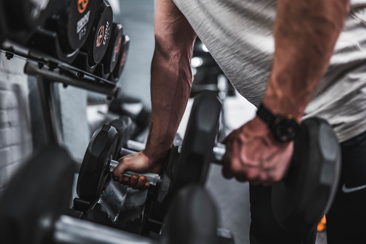 Kurzhantel und Trainingsequipment
